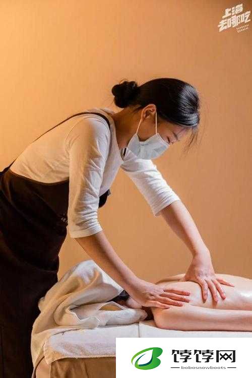 贵妇全身高级精油按摩：成为魅力女神的奢华秘诀