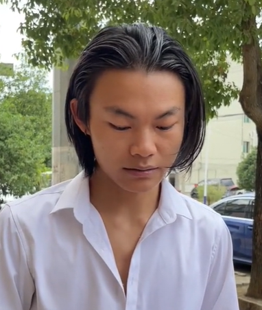 抖音蓝色妖姬皮小浪表情包有哪些