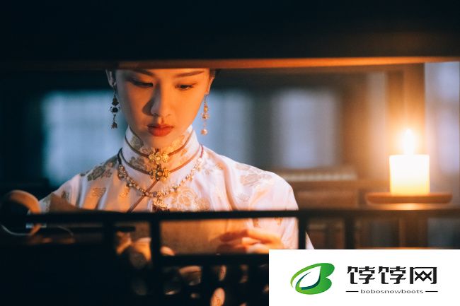 陈都灵《雁回时》古装造型图 气质端庄翩翩风度