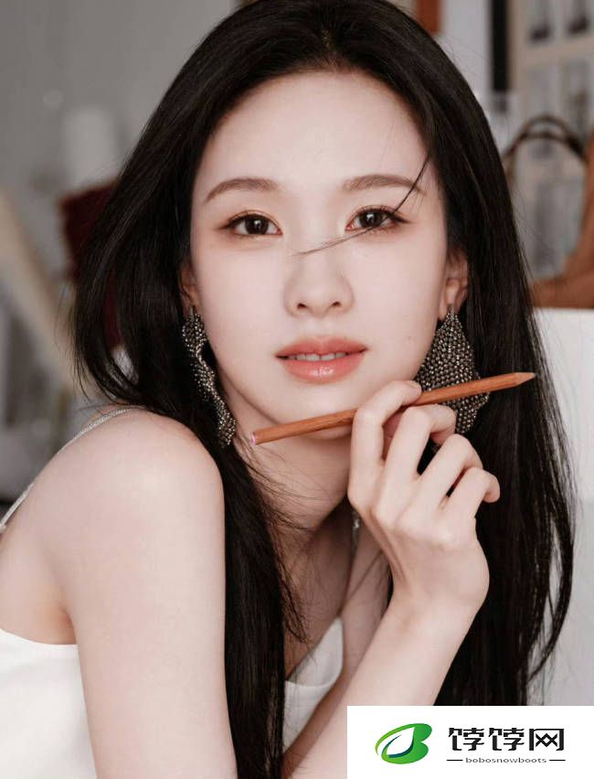 陈都灵
