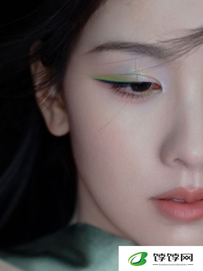 陈都灵
