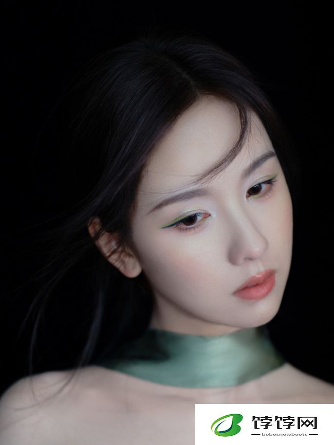 陈都灵