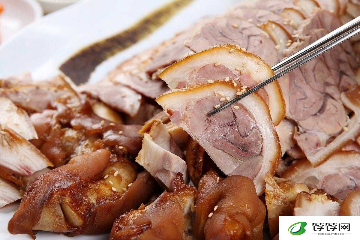小南吃长门萝卜视频：惊爆全网的美食探秘