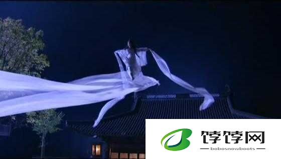 小龙女只感觉那只巨大的火龙枪：其威力惊人