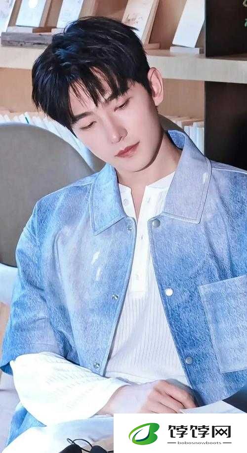 男明星立了图片：帅气瞬间定格
